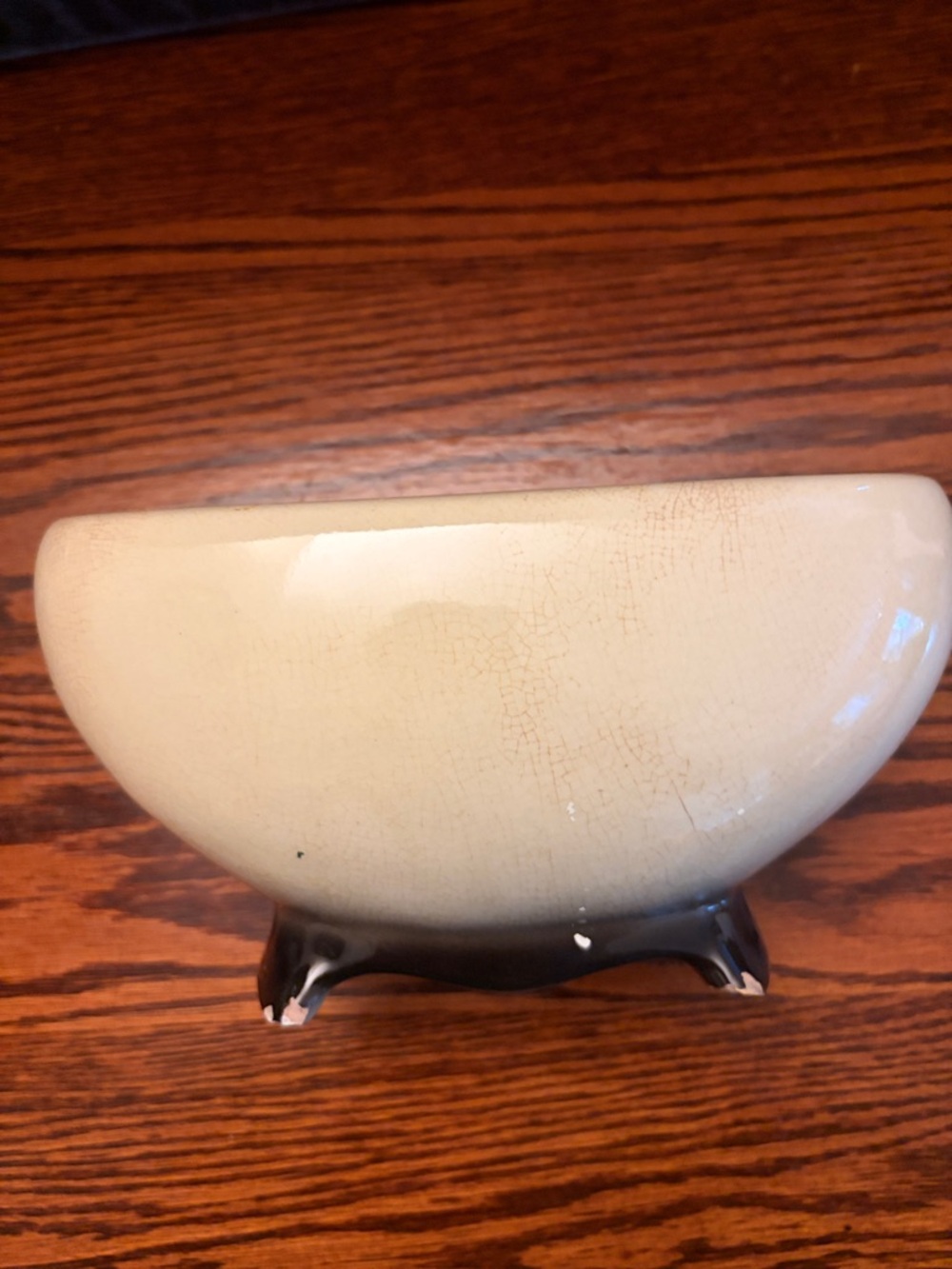 Ceramic Ivy-Leaf Footed Planter Bowl - Cream with Green - Picture 11 of 14